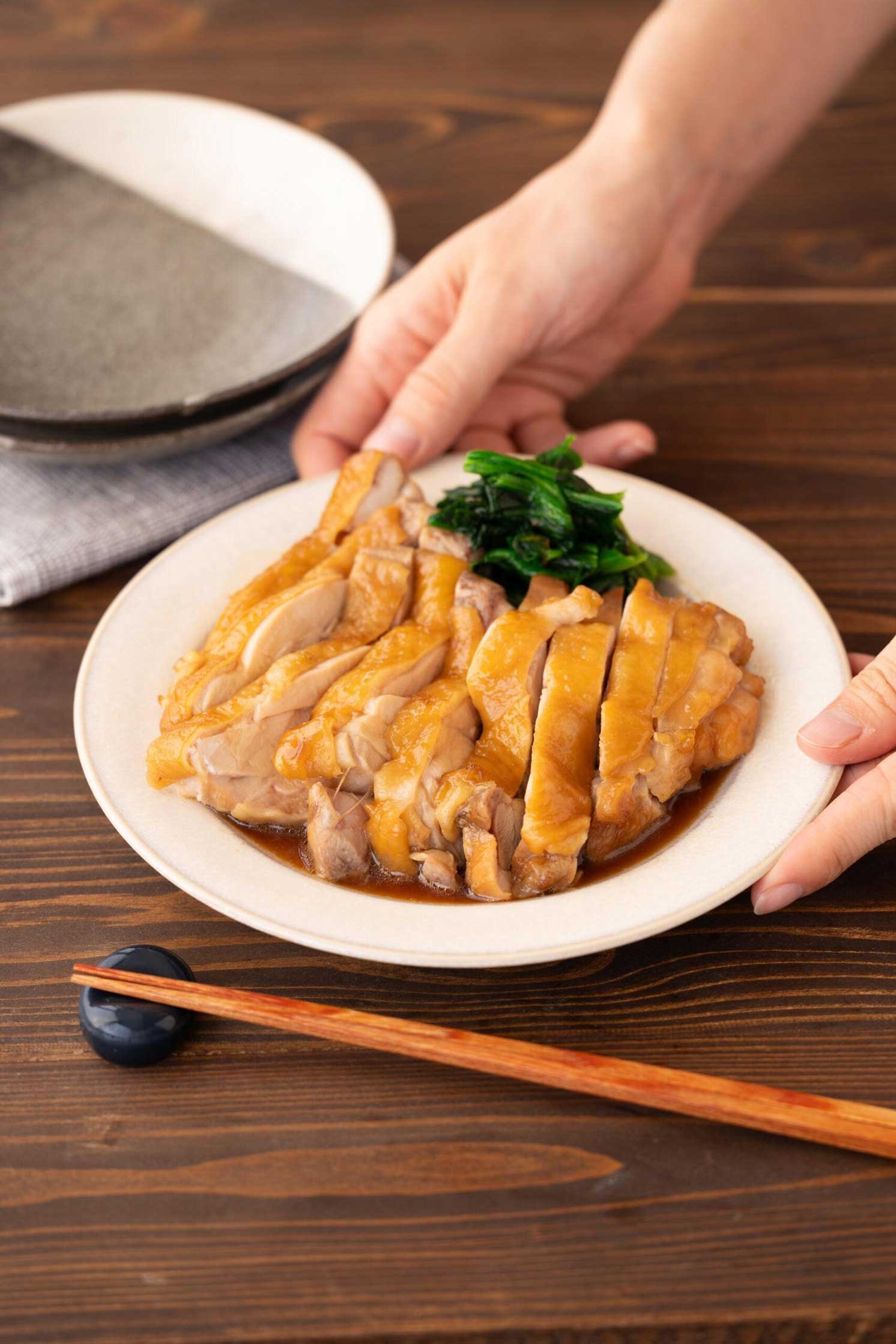 もあいさん自身が運営するレシピサイト「MOAI's KITCHEN」で紹介された、ほったらかし鶏の照り焼き | Make New Magazine「未来の定番」をつくるために、パナソニックのリアルな姿を伝えるメディア