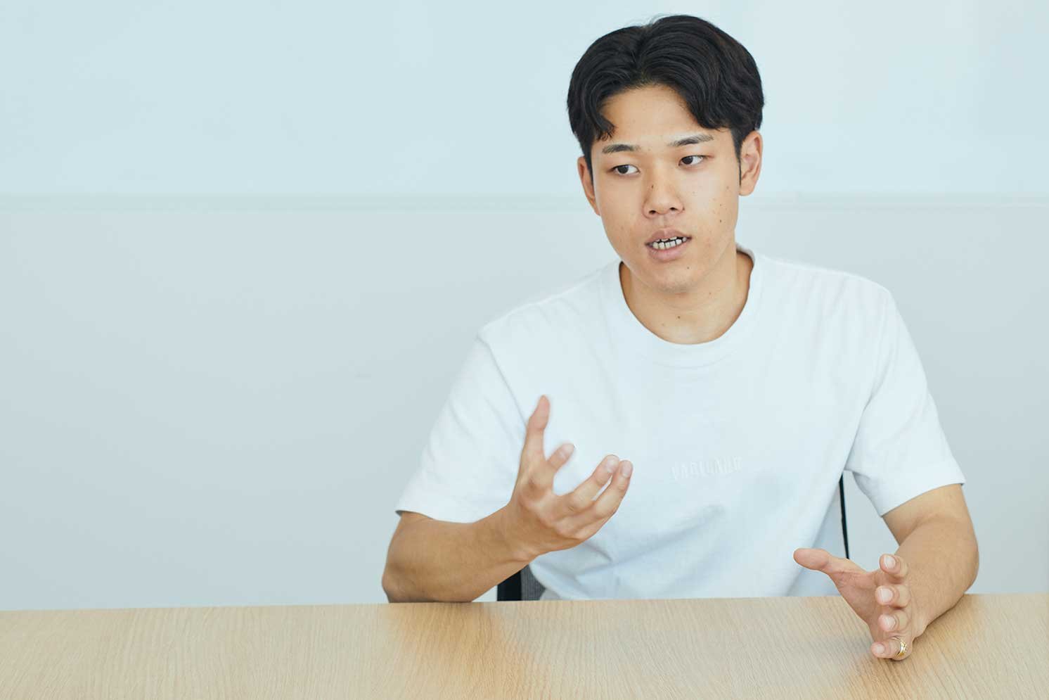 取材の様子の写真。竪山開（たてやま・かい） | Make New Magazine「未来の定番」をつくるために、パナソニックのリアルな姿を伝えるメディア