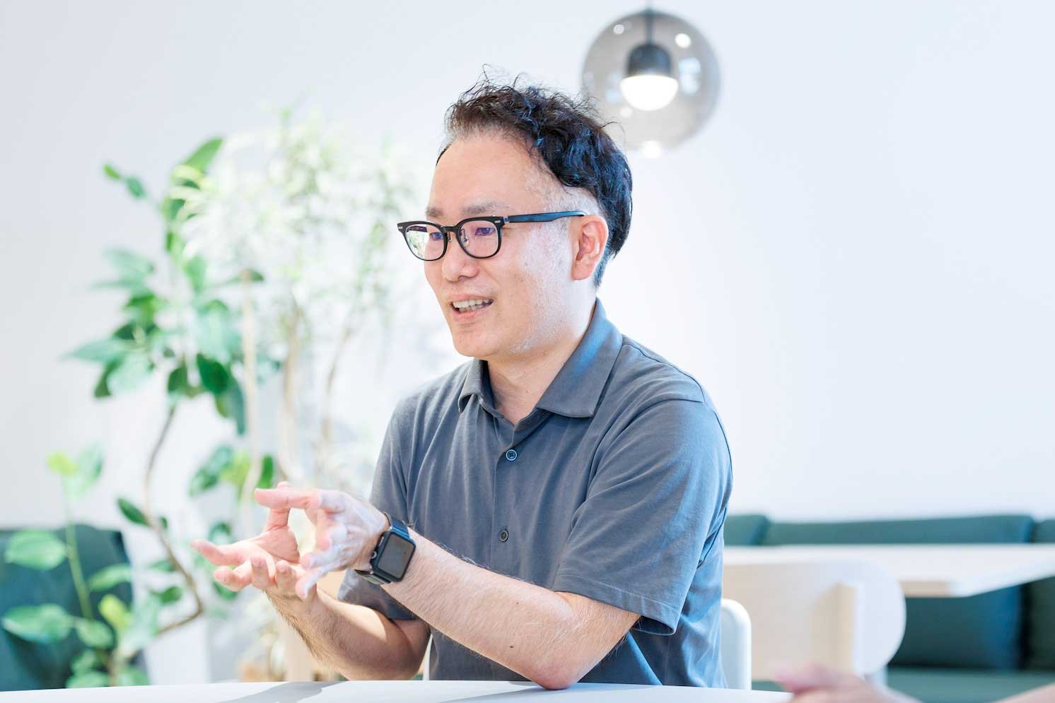 取材の様子の写真。立花徹 | Make New Magazine「未来の定番」をつくるために、パナソニックのリアルな姿を伝えるメディア
