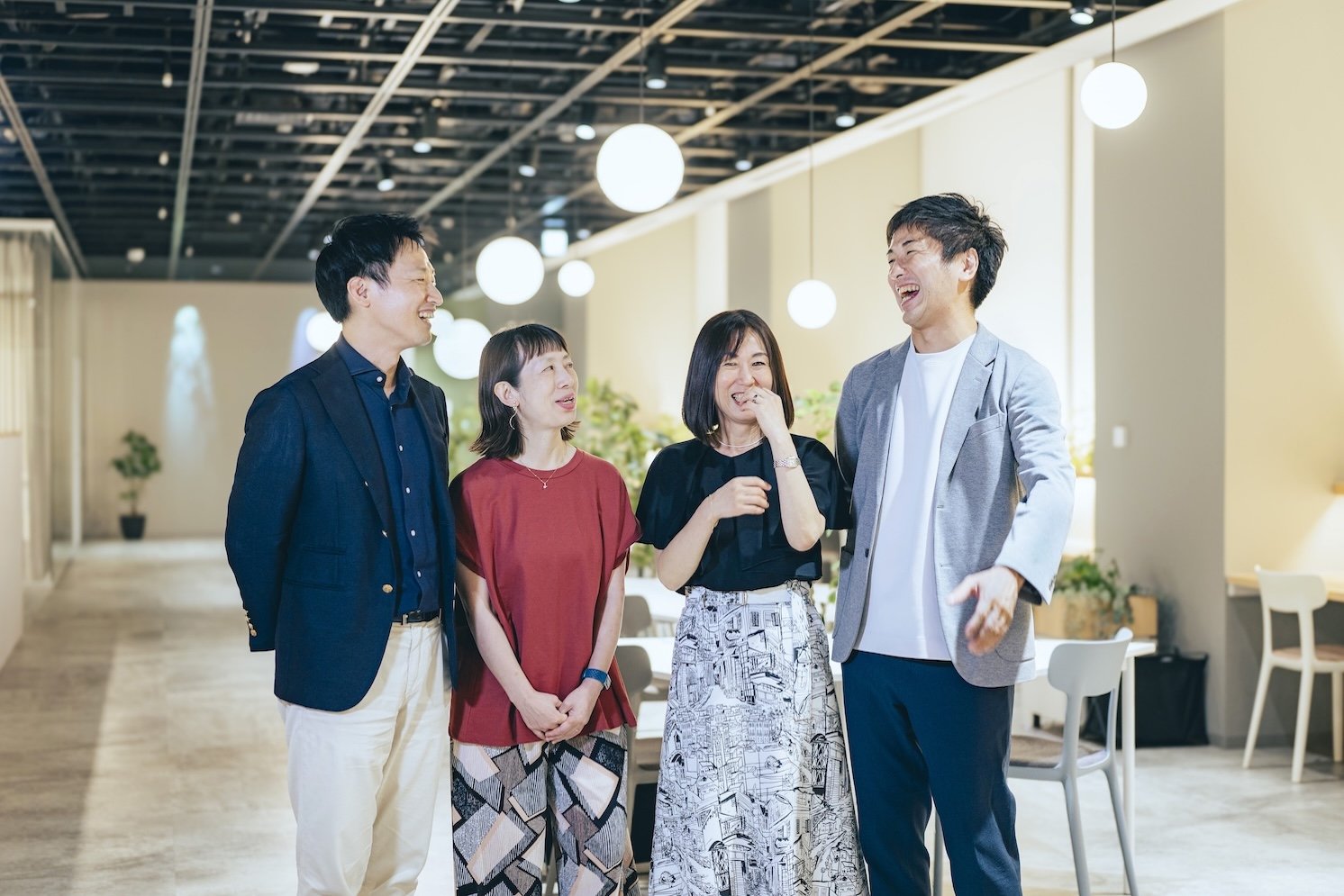 4社の担当者の集合写真 | Make New Magazine「未来の定番」をつくるために、パナソニックのリアルな姿を伝えるメディア